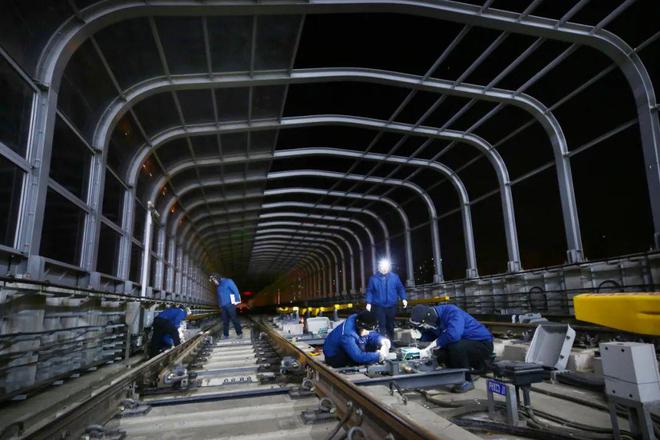 武汉地铁：全面做好融雪防冻应急准备工作(图2)