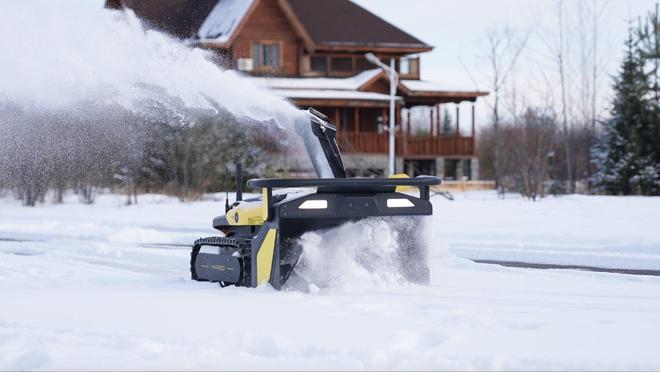 8年研发、预售超2亿这家深圳公司做出全球唯一消费级扫雪机器人|Insight全球(图2)