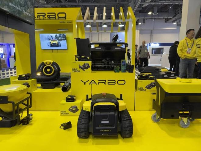 8年研发、预售超2亿这家深圳公司做出全球唯一消费级扫雪机器人|Insight全球(图4)