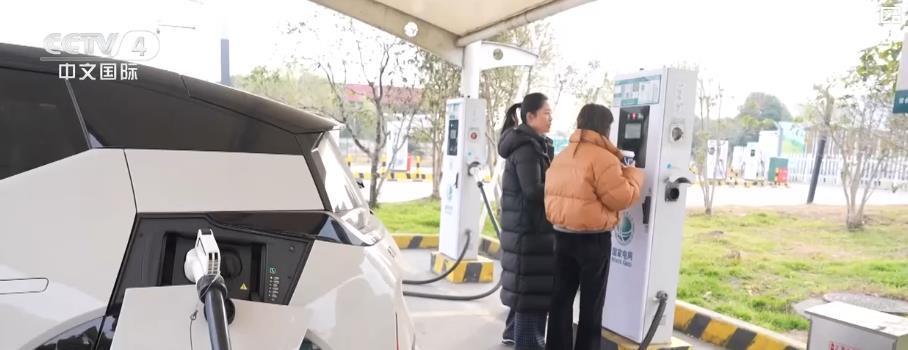 各地各部门多措并举保障旅客畅通春运回家路(图6)